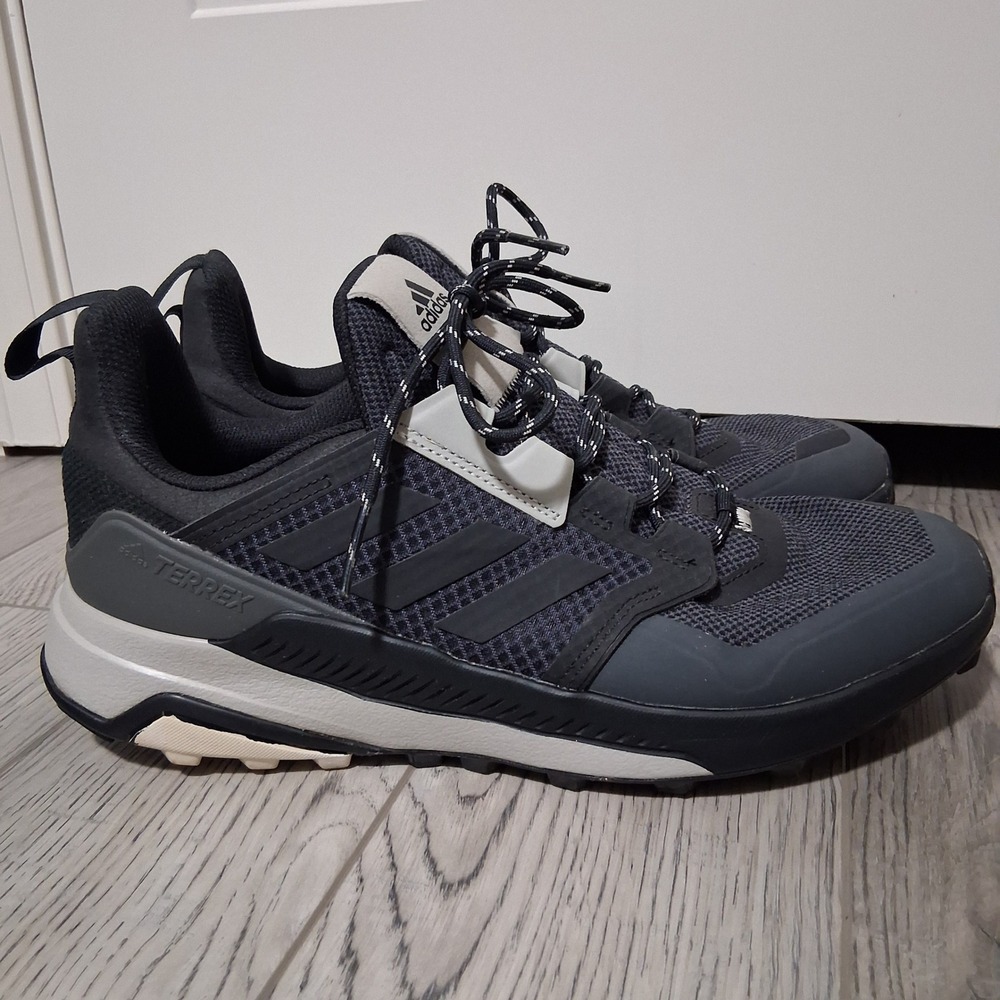 Adidas Terrex Eastrail 2.0 Mens Hiking Shoes Black Grey Trail Sneakers Sz 11